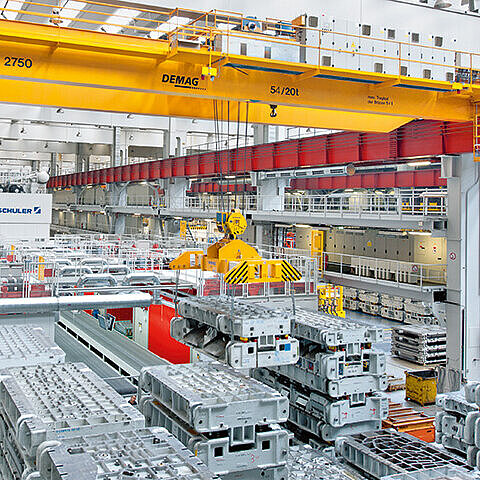 Hydraulische Teleskoptraverse für Presswerkzeugtransport Hydraulische Teleskoptraverse für Presswerkzeugtransport