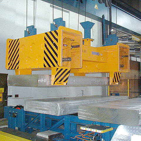 Brammenzange mit elektromechanischem Zangenantrieb