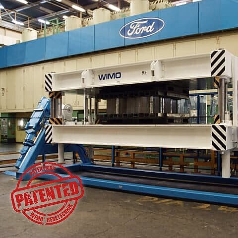 Turning device for multiple palletized stacks of blanks (180°)