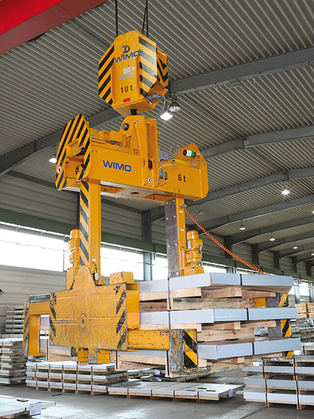 Blechpaketzange mit verstellbaren Aufnahmepratzen (Längs/Quer)