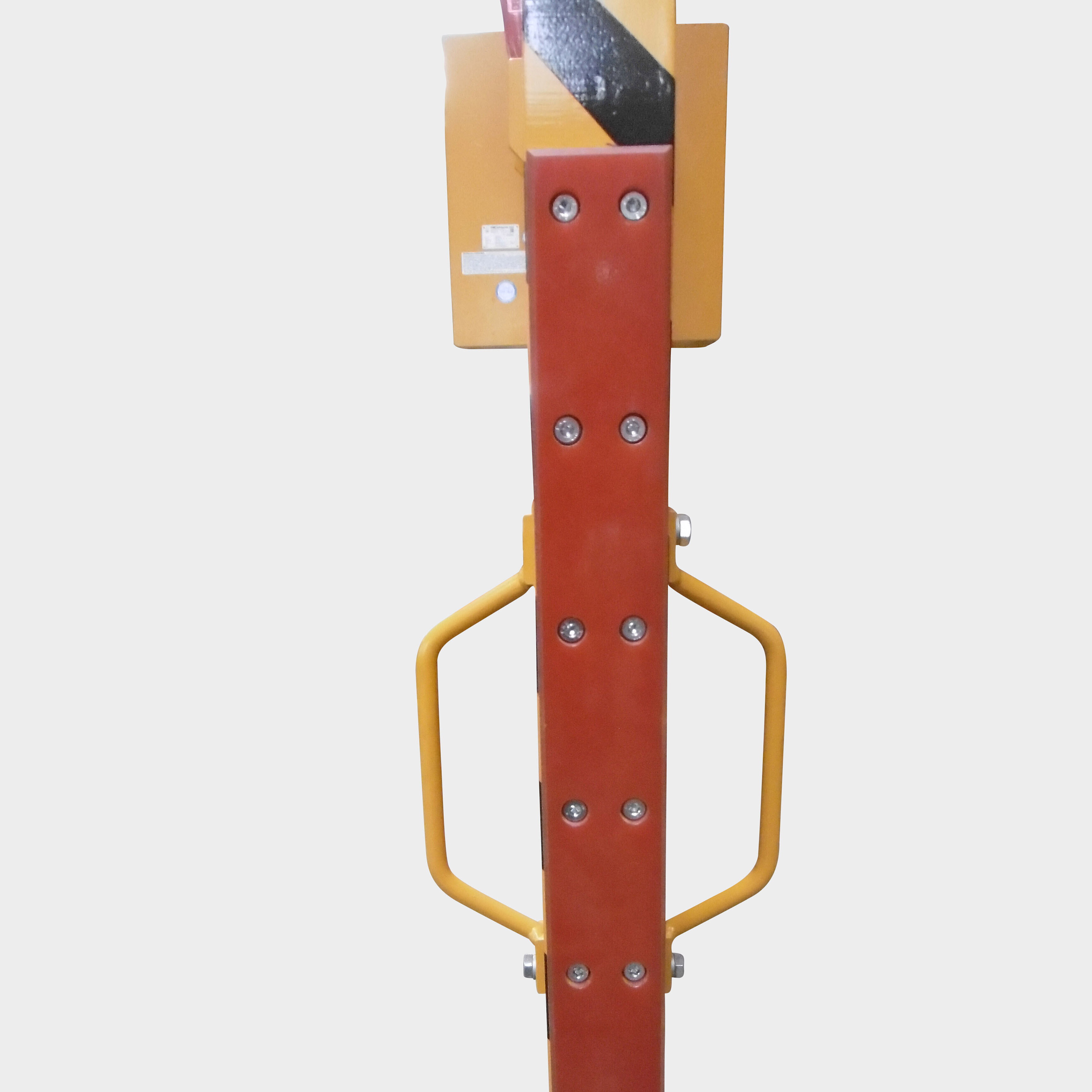 Prallschutz am Hakenrücken