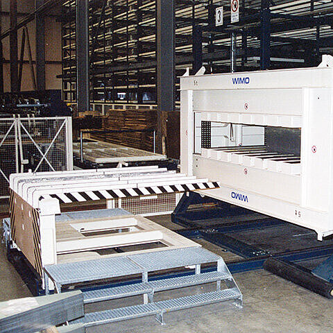 Kompakte Wendeeinrichtung mit Beladewagen (180°), ohne Palette