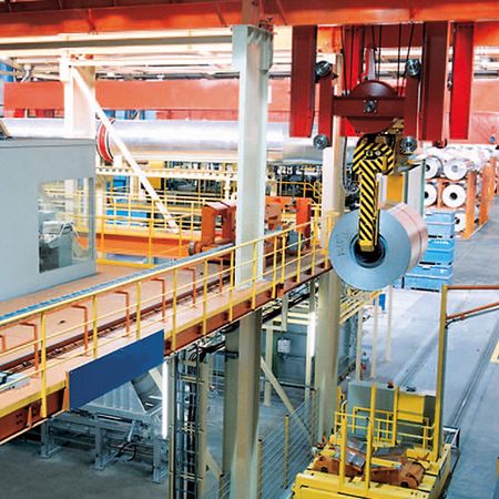 Telescopic coil tong with spindle drive, separate moving tong arms Telescopic coil tong with spindle drive, separate moving tong arms