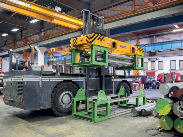 Stapler-Stapeljochtraverse, motorisch angetrieben