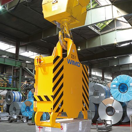 Zinkbarrenzange mit Spindeltrieb für die Beschickung von Schmelzöfen