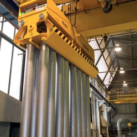 Hydraulic-drive slab tongs Hydraulic-drive slab tongs