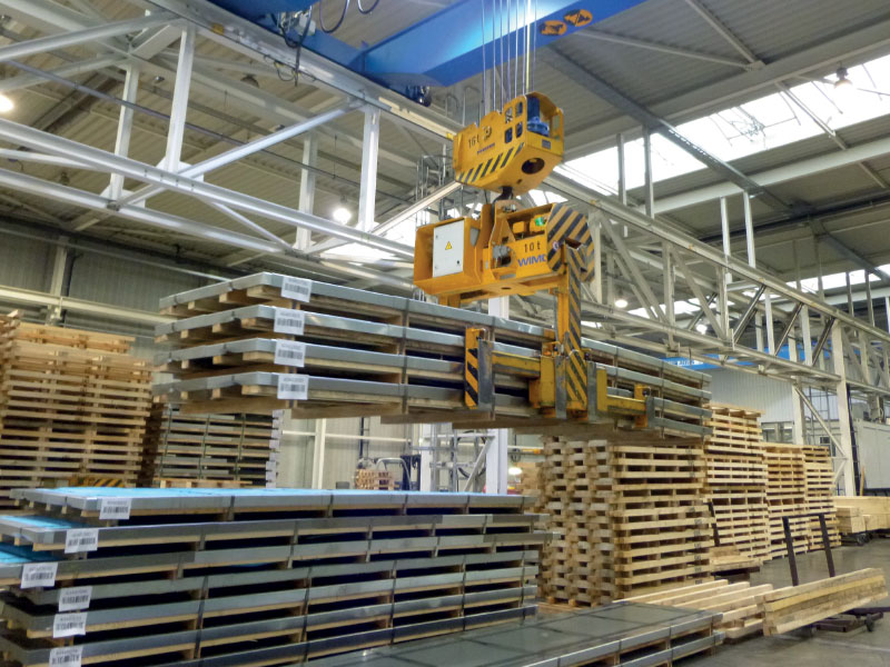Motor-driven sheet metal tongs