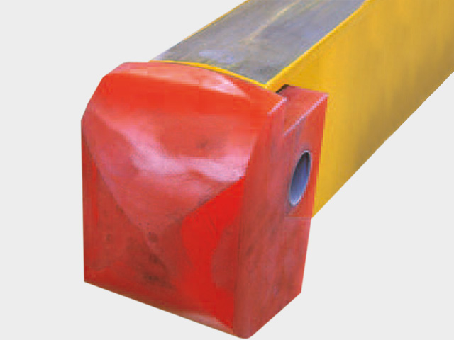 Protector at prong tip