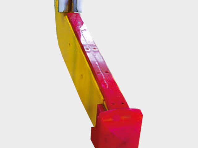 Synthetic prong support