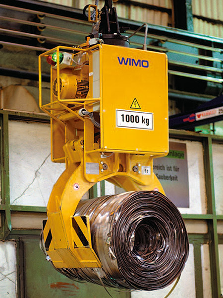 Tong for transporting scrap coils