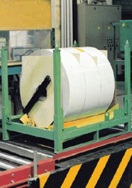 Collapsible coil container