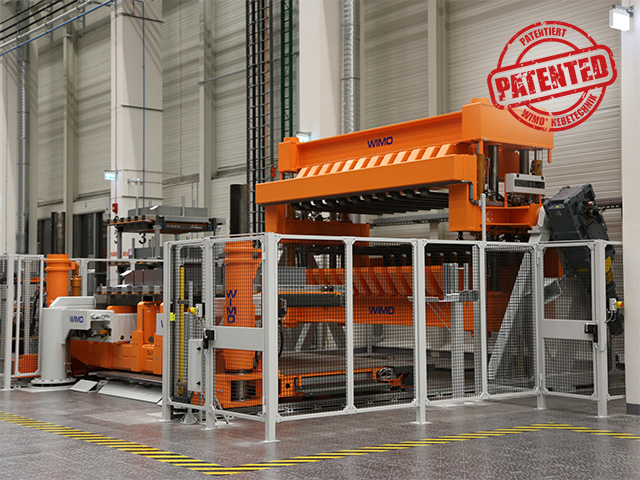 Turning equipment with loading carriage