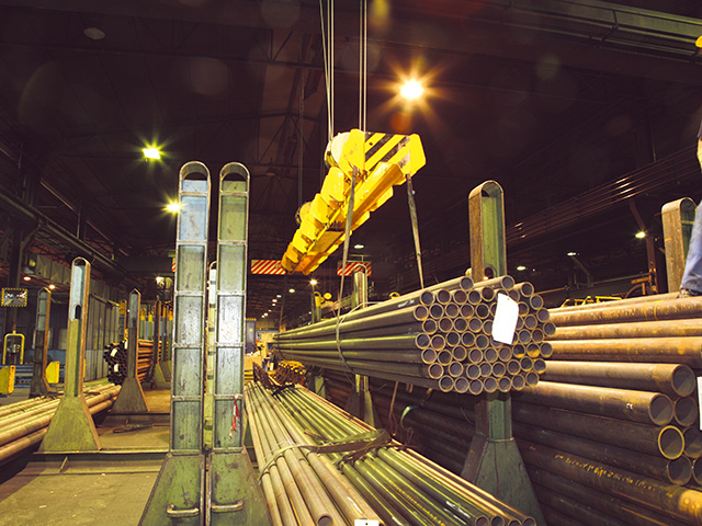WIMO®-Innovation: Spreader for safe and effective handling of long loads